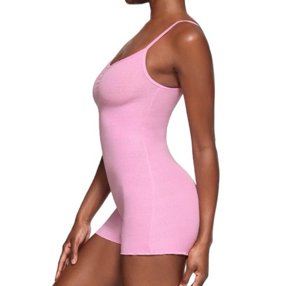 SKIMS Logo Pointelle Onesie 3X Bubble Gum Pink - Picture 4 of 6